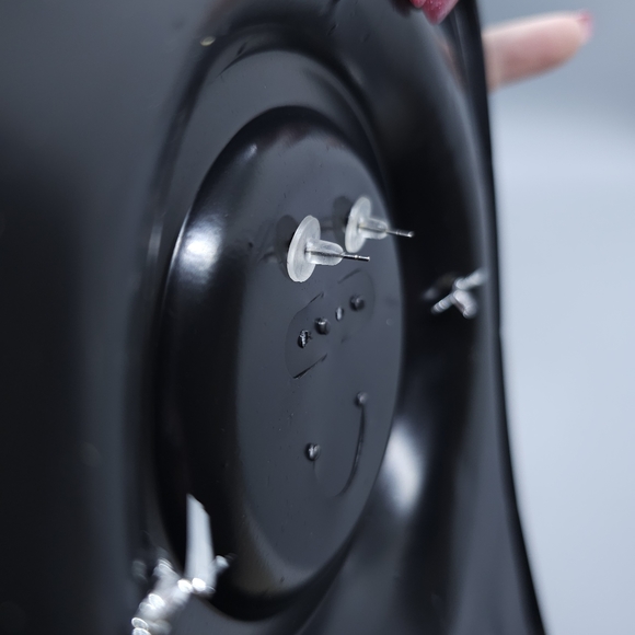 Pearl & Rhinestone Necklace - Picture 2 of 8